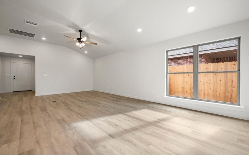 2407 Aberdeen Avenue, Wolfforth, TX 79382, 4 Bedrooms Bedrooms, ,2 BathroomsBathrooms,Residential,For Sale,2407 Aberdeen Avenue,0,202564525