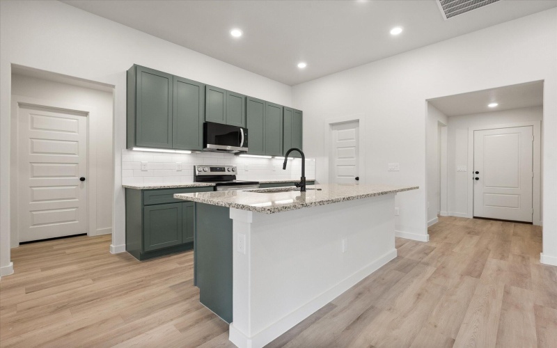 2407 Aberdeen Avenue, Wolfforth, TX 79382, 4 Bedrooms Bedrooms, ,2 BathroomsBathrooms,Residential,For Sale,2407 Aberdeen Avenue,0,202564525