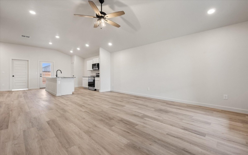 2409 Aberdeen Avenue, Wolfforth, TX 79382, 3 Habitaciones Habitaciones , ,2 BañosBaños,Residential,En Venta,2409 Aberdeen Avenue,0,202564526