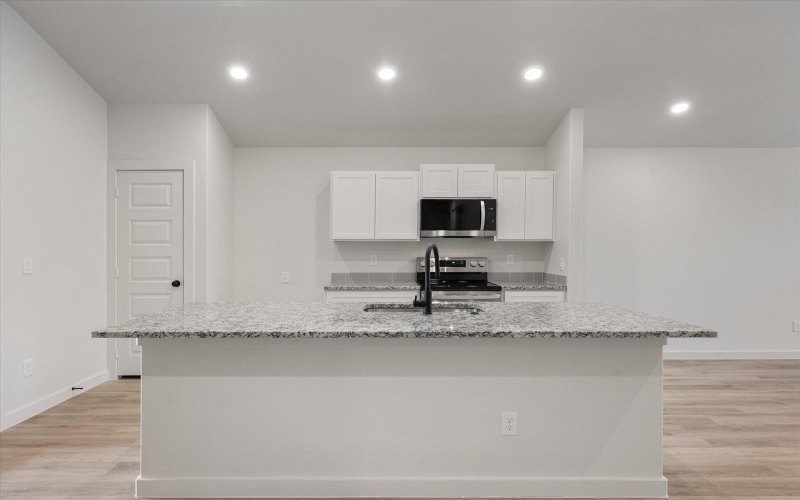 2409 Aberdeen Avenue, Wolfforth, TX 79382, 3 Habitaciones Habitaciones , ,2 BañosBaños,Residential,En Venta,2409 Aberdeen Avenue,0,202564526