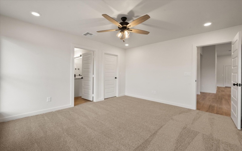 2411 Aberdeen Avenue, Wolfforth, TX 79382, 3 Bedrooms Bedrooms, ,2 BathroomsBathrooms,Residential,For Sale,2411 Aberdeen Avenue,0,202564528