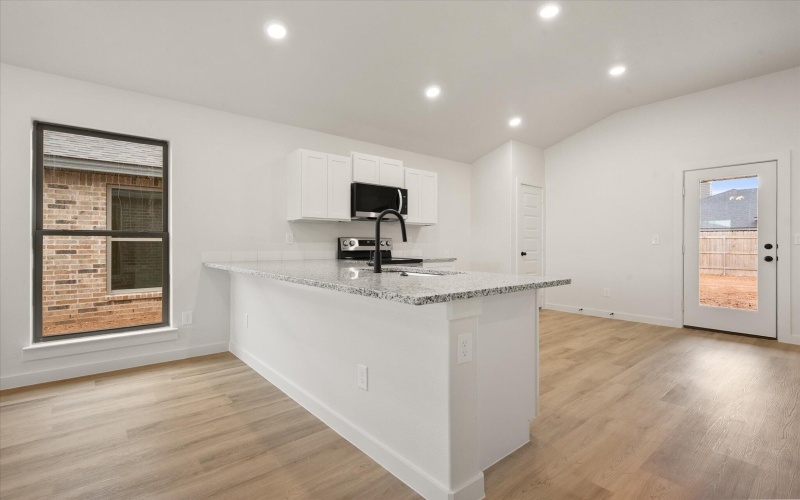 2411 Aberdeen Avenue, Wolfforth, TX 79382, 3 Bedrooms Bedrooms, ,2 BathroomsBathrooms,Residential,For Sale,2411 Aberdeen Avenue,0,202564528