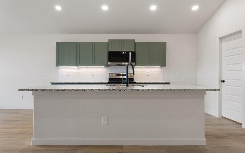 2412 Aberdeen Avenue, Wolfforth, TX 79382, 3 Habitaciones Habitaciones , ,2 BañosBaños,Residential,En Venta,2412 Aberdeen Avenue,0,202564529