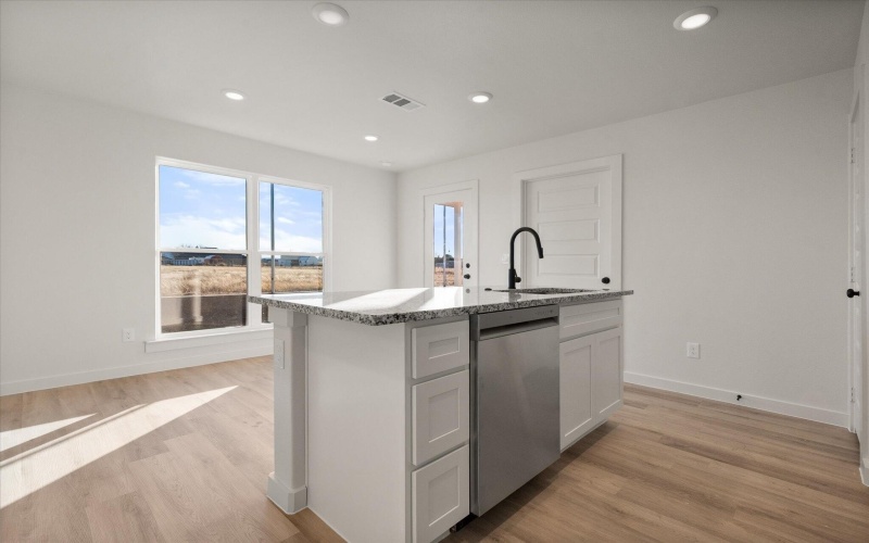 6312 Volney Avenue, Lubbock, TX 79407, 3 Habitaciones Habitaciones , ,2 BañosBaños,Residential,En Venta,6312 Volney Avenue,0,202564530