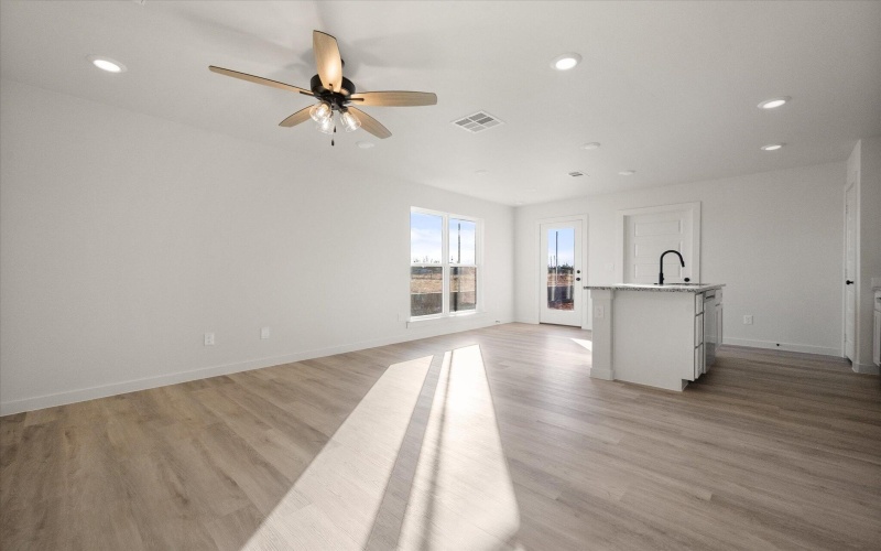 6312 Volney Avenue, Lubbock, TX 79407, 3 Habitaciones Habitaciones , ,2 BañosBaños,Residential,En Venta,6312 Volney Avenue,0,202564530