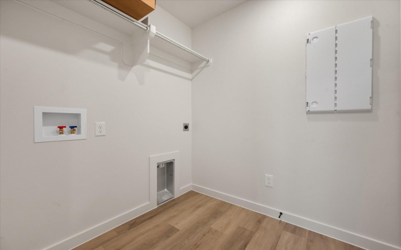 6313 Volney Avenue, Lubbock, TX 79407, 2 Bedrooms Bedrooms, ,2 BathroomsBathrooms,Residential,For Sale,6313 Volney Avenue,0,202564531