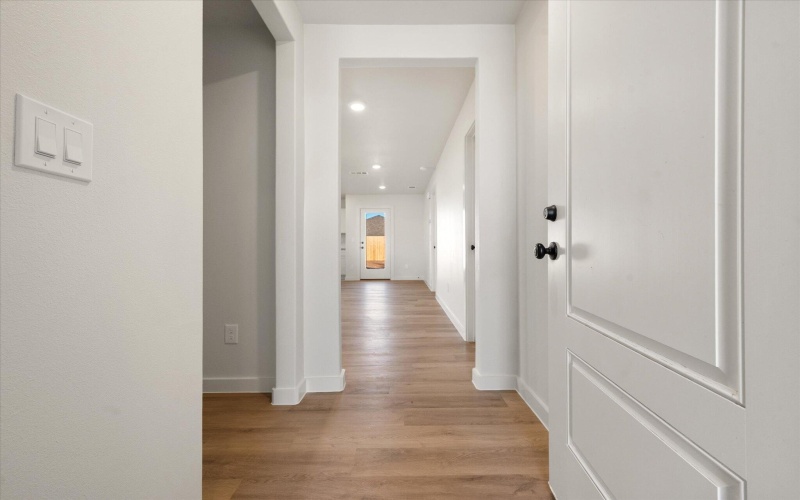 6313 Volney Avenue, Lubbock, TX 79407, 2 Bedrooms Bedrooms, ,2 BathroomsBathrooms,Residential,For Sale,6313 Volney Avenue,0,202564531