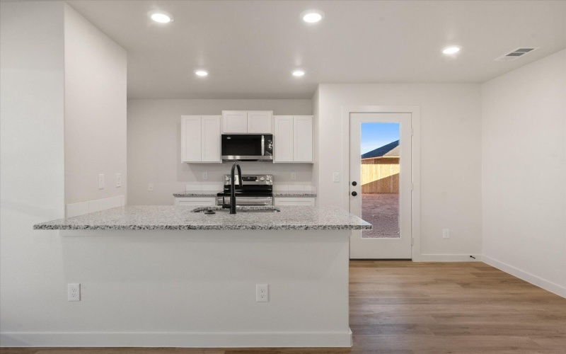 6313 Volney Avenue, Lubbock, TX 79407, 2 Bedrooms Bedrooms, ,2 BathroomsBathrooms,Residential,For Sale,6313 Volney Avenue,0,202564531