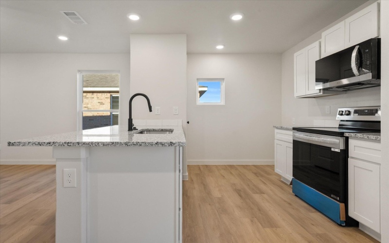 6313 Volney Avenue, Lubbock, TX 79407, 2 Bedrooms Bedrooms, ,2 BathroomsBathrooms,Residential,For Sale,6313 Volney Avenue,0,202564531