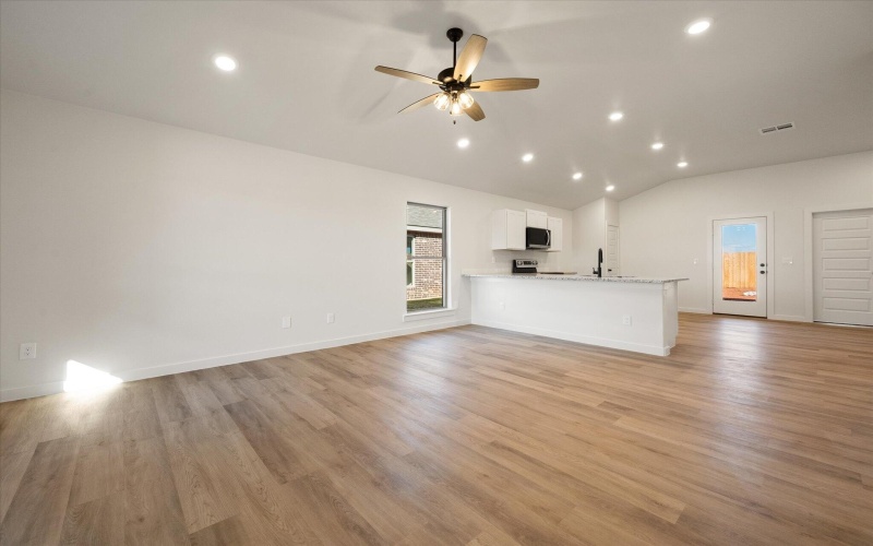 6309 Virginia Avenue, Lubbock, TX 79407, 3 Habitaciones Habitaciones , ,2 BañosBaños,Residential,En Venta,6309 Virginia Avenue,0,202564532