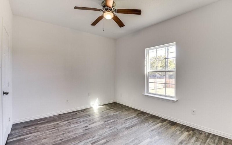 1639 Adelaide Drive, Dallas, TX 75216, 4 Bedrooms Bedrooms, ,2 BathroomsBathrooms,Residential,For Sale,1639 Adelaide Drive,0,21060260