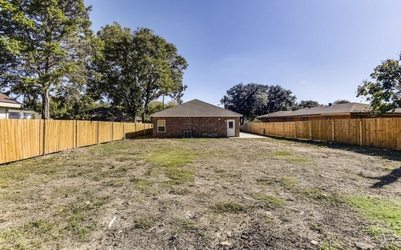 1639 Adelaide Drive, Dallas, TX 75216, 4 Bedrooms Bedrooms, ,2 BathroomsBathrooms,Residential,For Sale,1639 Adelaide Drive,0,21060260