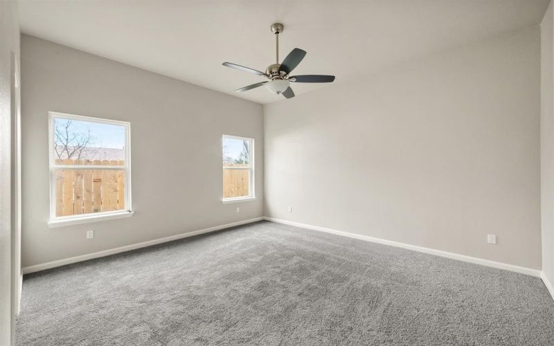 200 Avenue B, Ennis, TX 75119, 4 Bedrooms Bedrooms, ,3 BathroomsBathrooms,Residential,For Sale,200 Avenue B,0,21135049