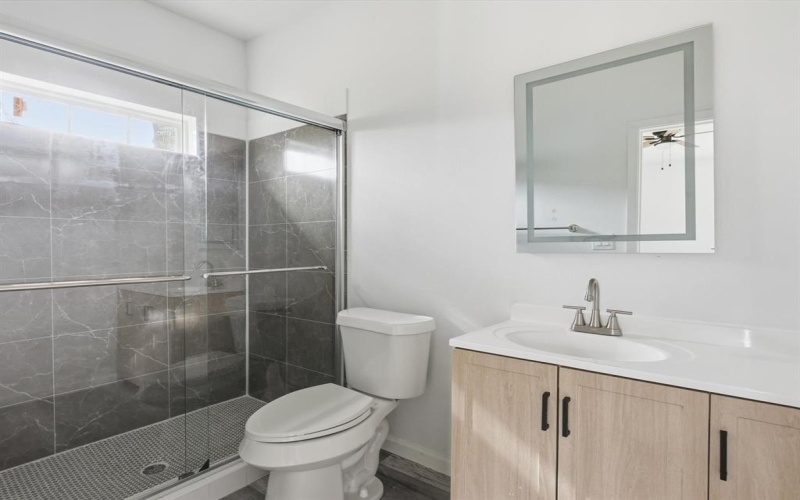 2413 Lena Street, Fort Worth, TX 76105, 3 Habitaciones Habitaciones , ,2 BañosBaños,Residential,En Venta,2413 Lena Street,0,21139492