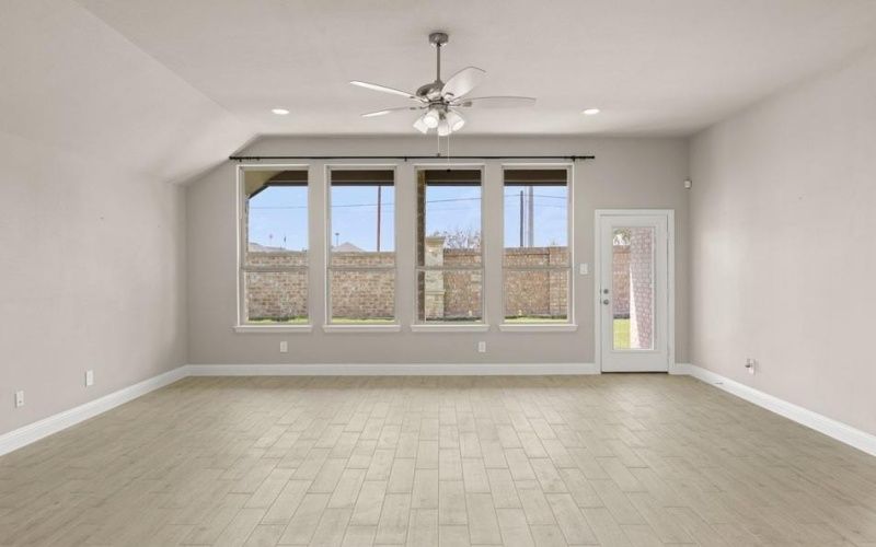 114 Emperor Oak Court, Balch Springs, TX 75181, 4 Habitaciones Habitaciones , ,2 BañosBaños,Residential,En Venta,114 Emperor Oak Court,0,21140918