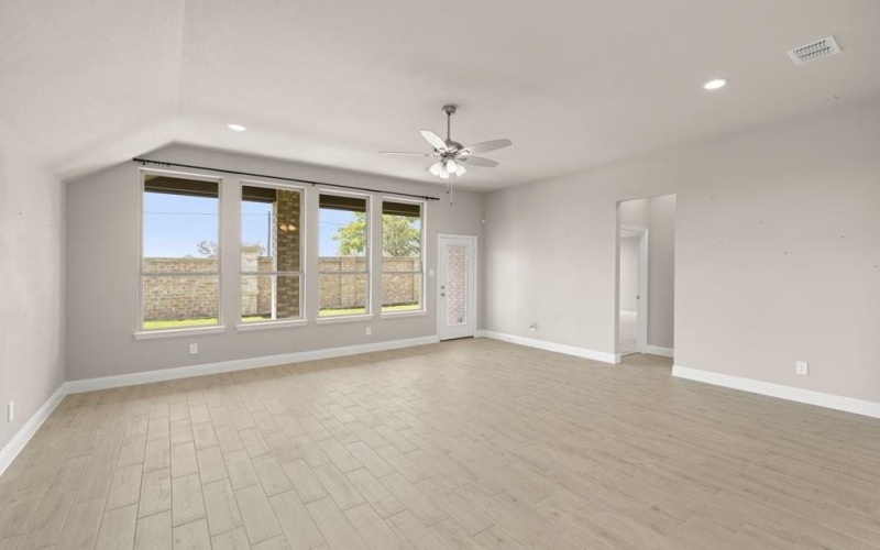 114 Emperor Oak Court, Balch Springs, TX 75181, 4 Habitaciones Habitaciones , ,2 BañosBaños,Residential,En Venta,114 Emperor Oak Court,0,21140918