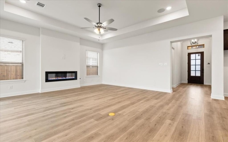 208 Bristol Lane, Azle, TX 76020, 4 Habitaciones Habitaciones , ,3 BañosBaños,Residential,En Venta,208 Bristol Lane,0,21140981