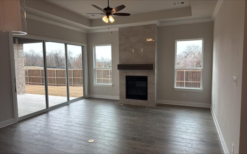 208 Bristol Lane, Azle, TX 76020, 4 Habitaciones Habitaciones , ,3 BañosBaños,Residential,En Venta,208 Bristol Lane,0,21140981