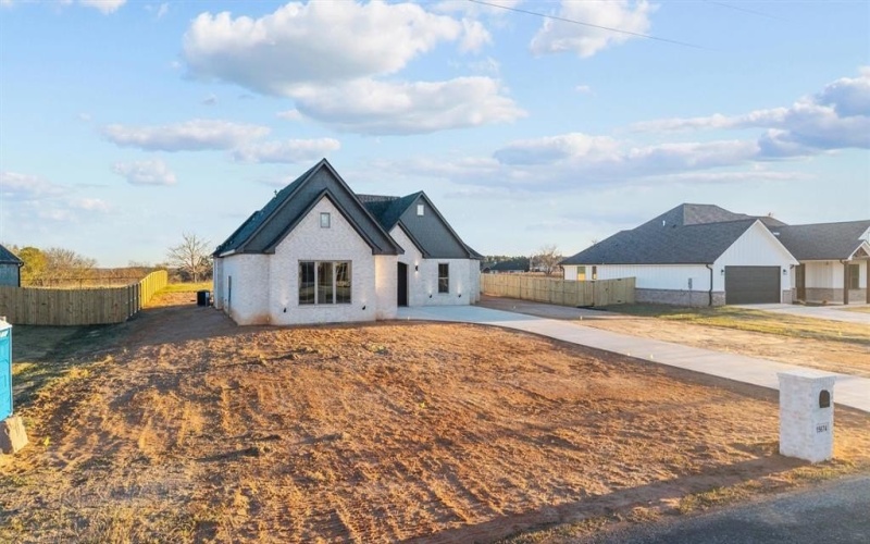 15674 County Road 436, Lindale, TX 75771, 4 Habitaciones Habitaciones , ,2 BañosBaños,Residential,En Venta,15674 County Road 436,0,21141157