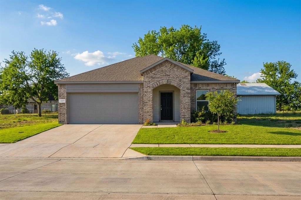 1009 Caspian Lane, Leonard, TX 75452, 3 Bedrooms Bedrooms, ,2 BathroomsBathrooms,Residential,For Sale,1009 Caspian Lane,0,21141218
