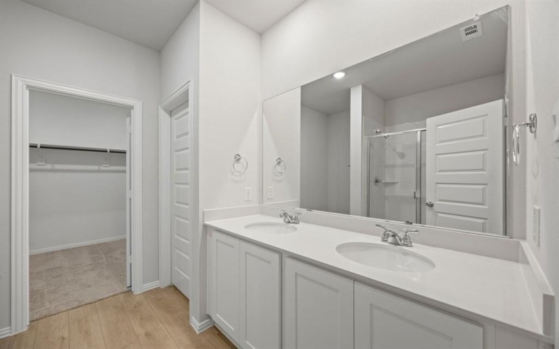 3204 Royal Forest Drive, Denton, TX 76208, 4 Habitaciones Habitaciones , ,2 BañosBaños,Residential,En Venta,3204 Royal Forest Drive,0,21141321