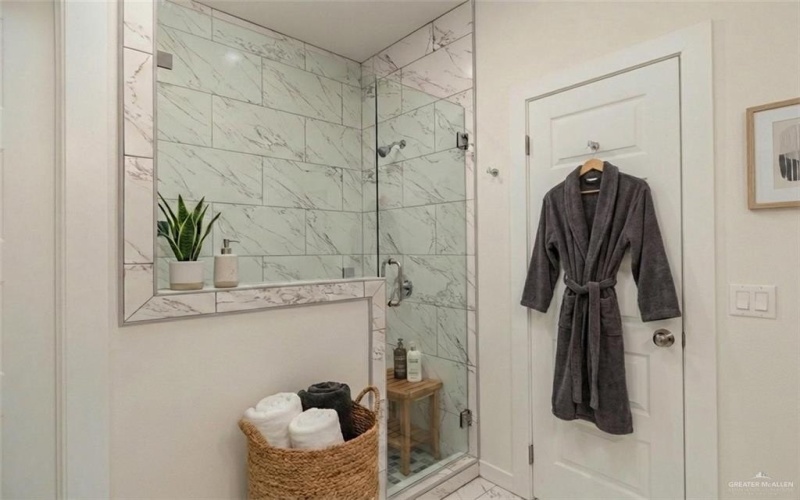 230 W Longoria Drive, Pharr, TX 78577, 3 Bedrooms Bedrooms, ,2 BathroomsBathrooms,Residential,For Sale,230 W Longoria Drive,0,490882