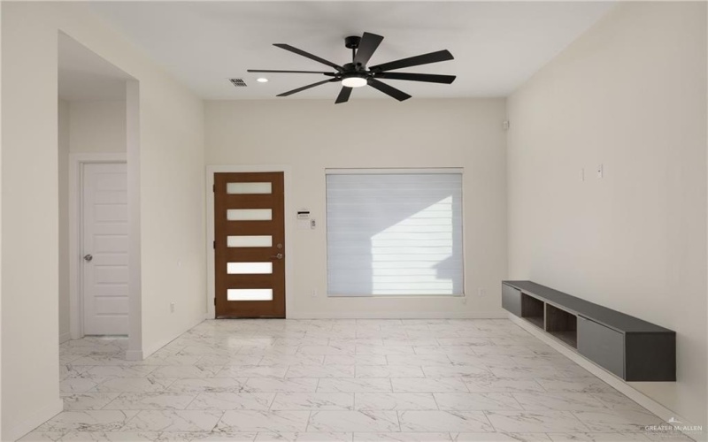 230 W Longoria Drive, Pharr, TX 78577, 3 Bedrooms Bedrooms, ,2 BathroomsBathrooms,Residential,For Sale,230 W Longoria Drive,0,490882