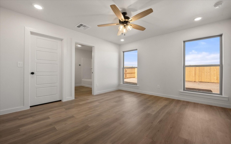 3116 138th Place, Lubbock, TX 79423, 3 Habitaciones Habitaciones , ,2 BañosBaños,Residential,En Venta,3116 138th Place,0,202564536