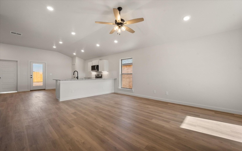 3116 138th Place, Lubbock, TX 79423, 3 Habitaciones Habitaciones , ,2 BañosBaños,Residential,En Venta,3116 138th Place,0,202564536