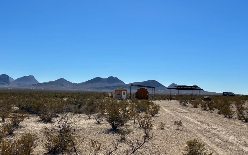 2980 E Helt Dr, Terlingua, TX 79852, 2 Habitaciones Habitaciones , ,Residential,En Venta,2980 E Helt Dr,0,165262