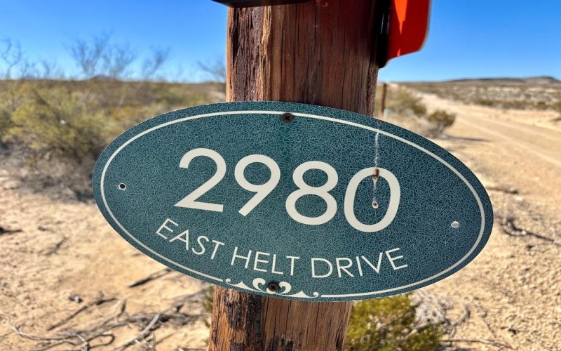 2980 E Helt Dr, Terlingua, TX 79852, 2 Habitaciones Habitaciones , ,Residential,En Venta,2980 E Helt Dr,0,165262