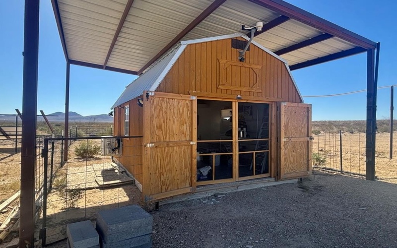 2980 E Helt Dr, Terlingua, TX 79852, 2 Habitaciones Habitaciones , ,Residential,En Venta,2980 E Helt Dr,0,165262