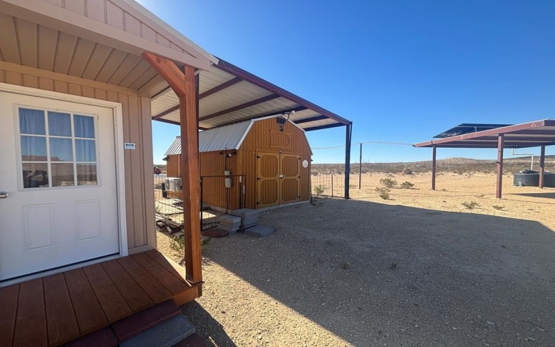 2980 E Helt Dr, Terlingua, TX 79852, 2 Habitaciones Habitaciones , ,Residential,En Venta,2980 E Helt Dr,0,165262