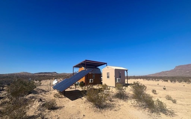 2980 E Helt Dr, Terlingua, TX 79852, 2 Habitaciones Habitaciones , ,Residential,En Venta,2980 E Helt Dr,0,165262