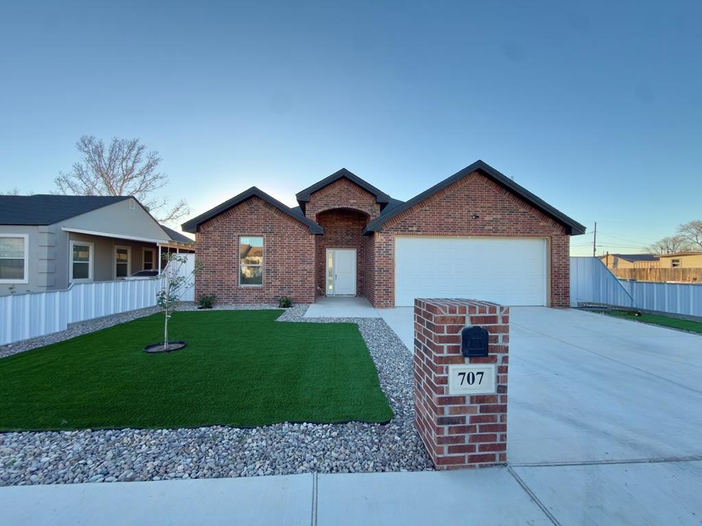 707 S Bruce Ave, Monahans, TX 79756, 4 Bedrooms Bedrooms, ,2 BathroomsBathrooms,Residential,For Sale,707 S Bruce Ave,0,165270