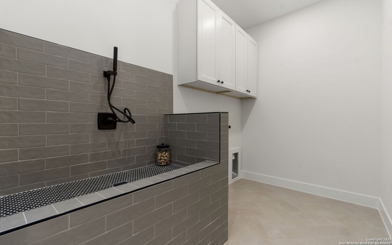 1172 Buckskin Trail, Bandera, TX 78003, 4 Bedrooms Bedrooms, ,3 BathroomsBathrooms,Residential,For Sale,1172 Buckskin Trail,0,1930599