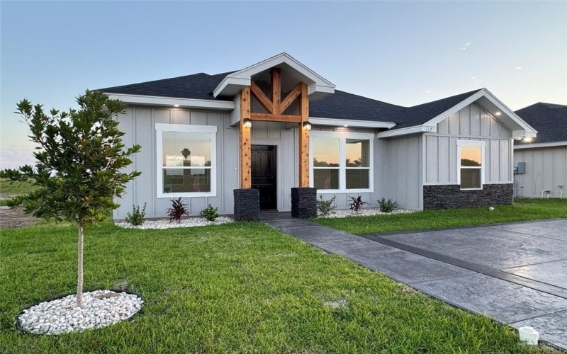 117 Lenon Avenue, Edcouch, TX 78538, 3 Bedrooms Bedrooms, ,2 BathroomsBathrooms,Residential,For Sale,117 Lenon Avenue,0,490932