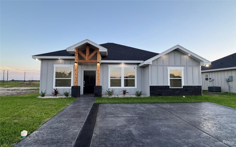 117 Lenon Avenue, Edcouch, TX 78538, 3 Bedrooms Bedrooms, ,2 BathroomsBathrooms,Residential,For Sale,117 Lenon Avenue,0,490932