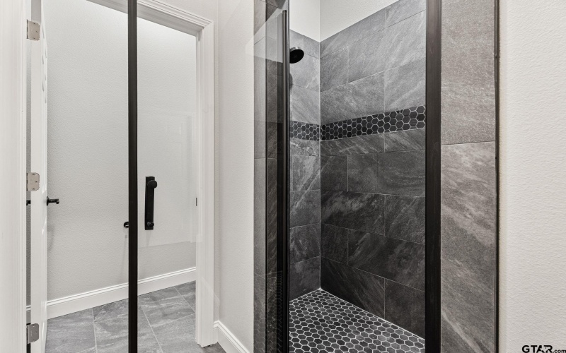 19654 Dove Ridge Dr, Lindale, TX 75771, 4 Bedrooms Bedrooms, ,2 BathroomsBathrooms,Residential,For Sale,19654 Dove Ridge Dr,0,26000016