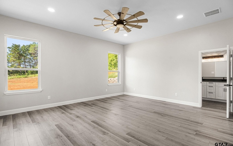 19654 Dove Ridge Dr, Lindale, TX 75771, 4 Bedrooms Bedrooms, ,2 BathroomsBathrooms,Residential,For Sale,19654 Dove Ridge Dr,0,26000016