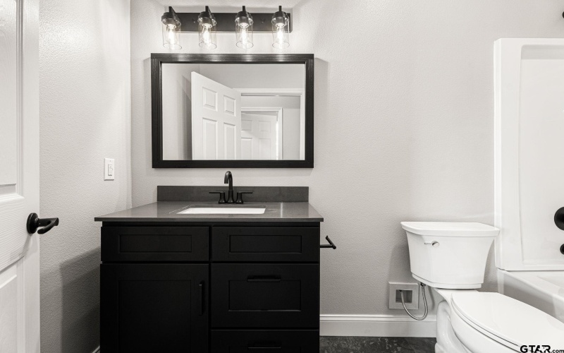 19654 Dove Ridge Dr, Lindale, TX 75771, 4 Bedrooms Bedrooms, ,2 BathroomsBathrooms,Residential,For Sale,19654 Dove Ridge Dr,0,26000016