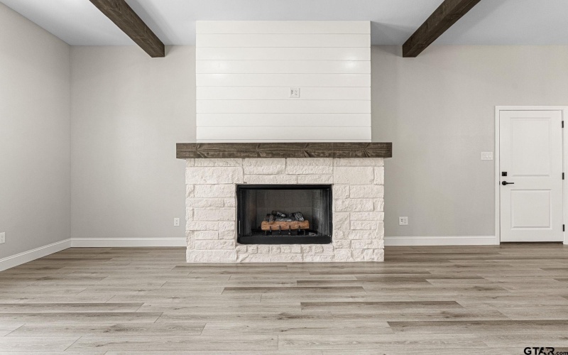 19654 Dove Ridge Dr, Lindale, TX 75771, 4 Bedrooms Bedrooms, ,2 BathroomsBathrooms,Residential,For Sale,19654 Dove Ridge Dr,0,26000016