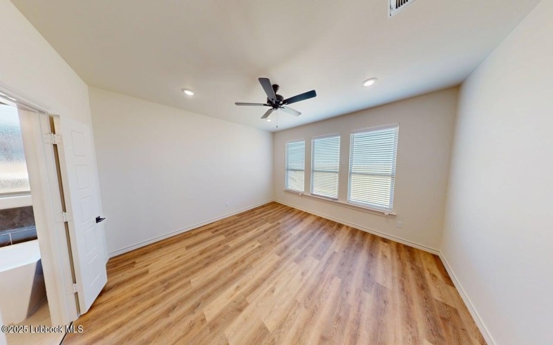 612 E 13th Street, Wolfforth, TX 79382, 4 Habitaciones Habitaciones , ,3 BañosBaños,Residential,En Venta,612 E 13th Street,202551828