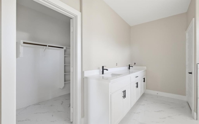 714 Bethlehem Street, Terrell, TX 75160, 4 Habitaciones Habitaciones , ,3 BañosBaños,Residential,En Venta,714 Bethlehem Street,0,21141583