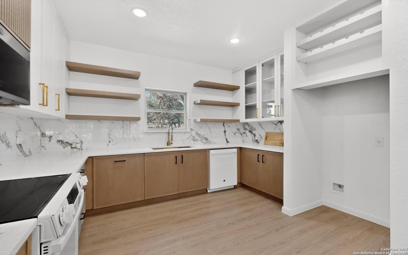 514 contour, Spring Branch, TX 78070, 3 Bedrooms Bedrooms, ,2 BathroomsBathrooms,Residential,For Sale,514 contour,0,1930803