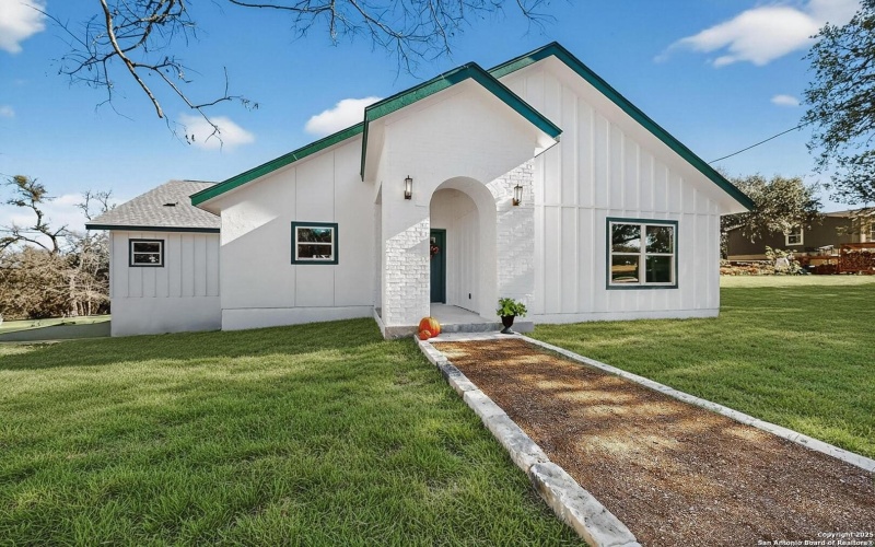 514 contour, Spring Branch, TX 78070, 3 Bedrooms Bedrooms, ,2 BathroomsBathrooms,Residential,For Sale,514 contour,0,1930803