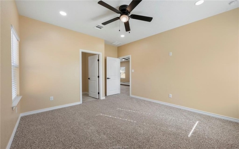 1505 Red Oak Street, Bryan, TX 77803, 3 Bedrooms Bedrooms, ,2 BathroomsBathrooms,Residential,For Sale,1505 Red Oak Street,0,25013298