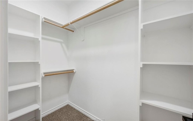 1505 Red Oak Street, Bryan, TX 77803, 3 Bedrooms Bedrooms, ,2 BathroomsBathrooms,Residential,For Sale,1505 Red Oak Street,0,25013298