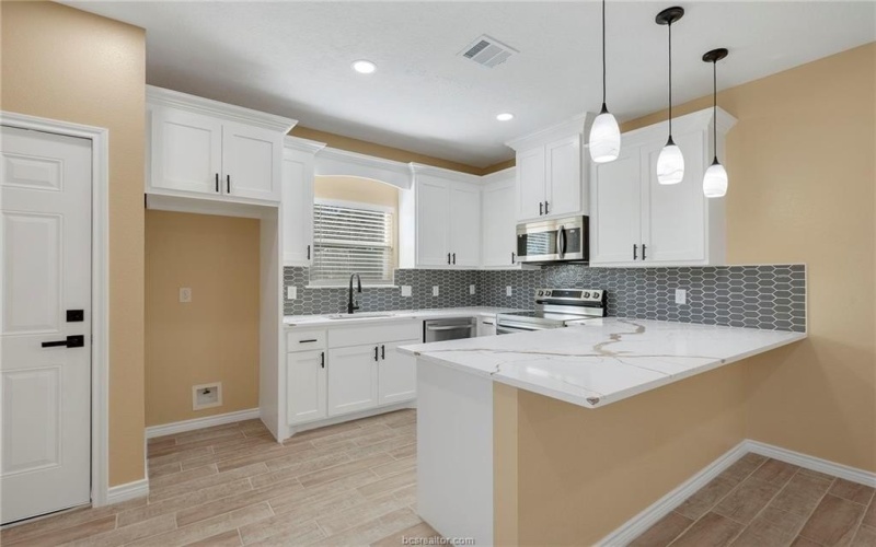 1505 Red Oak Street, Bryan, TX 77803, 3 Bedrooms Bedrooms, ,2 BathroomsBathrooms,Residential,For Sale,1505 Red Oak Street,0,25013298