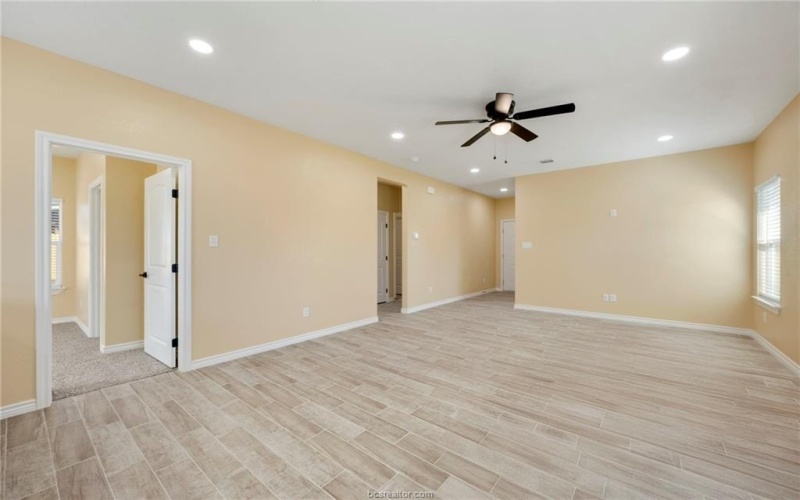 1505 Red Oak Street, Bryan, TX 77803, 3 Bedrooms Bedrooms, ,2 BathroomsBathrooms,Residential,For Sale,1505 Red Oak Street,0,25013298